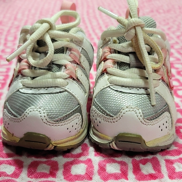 ° SZ 2 • Baby Sneakers ° - Picture 5 of 8